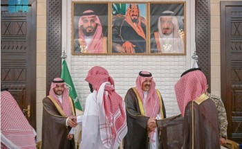 أمير حائل يعقد جلسته الاثنينية للحديث عن مستقبل التنمية والتطوير في المنطقة أمير حائل يعقد جلسته الاثنينية للحديث عن مستقبل التنمية والتطوير في المنطقة