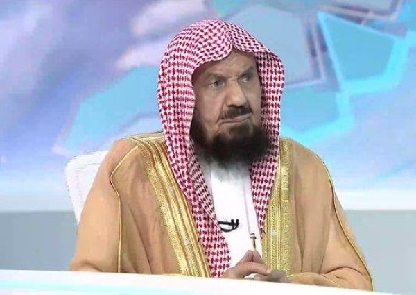 حكم من أفطر في نهار رمضان لعذر ثم زال عنه هذا العذر في نفس اليوم فهل يواصل الفطر أم يمسك؟ .. المنيع يجيب!
