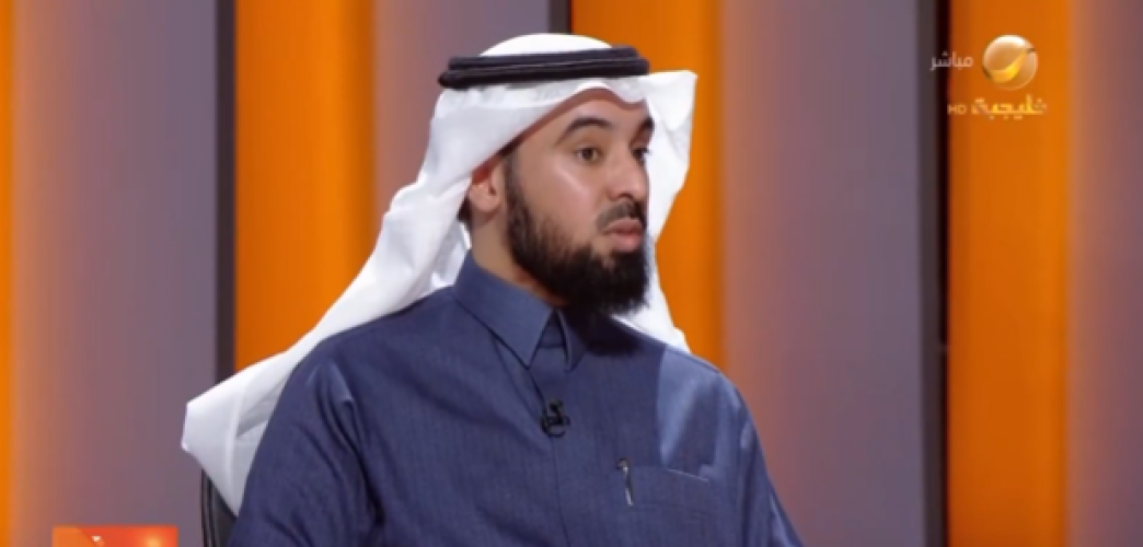 محامٍ يحذر من الوقوع في “أكبر خطأ” عند الاستقدام.. ويكشف عن مخالفة عقوبتها السجن 15 عاماً وغرامة مليون ريال (فيديو)