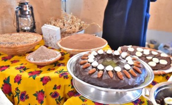 تنافس بين العارضين بمهرجان السمح بالجوف لتنوع منتوجات السمح تنافس بين العارضين بمهرجان السمح بالجوف لتنوع منتوجات السمح