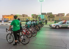 قطعوا 90 كلم .. بالصور: دراجو القصيم ينفذون ماراثون “لأجلك يا وطن” بمناسبة اليوم الوطني قطعوا 90 كلم .. بالصور: دراجو القصيم ينفذون ماراثون “لأجلك يا وطن” بمناسبة اليوم الوطني