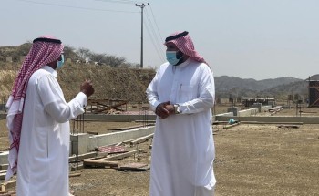 محافظ العيدابي يقوم بجولة تفقدية للخدمات والمشاريع البلدية بالمحافظة ومراكزها محافظ العيدابي يقوم بجولة تفقدية للخدمات والمشاريع البلدية بالمحافظة ومراكزها