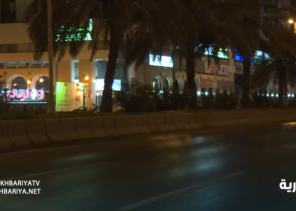 بعد تطبيق قرار منع التجول .. بالفيديو: خلو الطرق من المارة في شوارع الرياض بعد تطبيق قرار منع التجول .. بالفيديو: خلو الطرق من المارة في شوارع الرياض