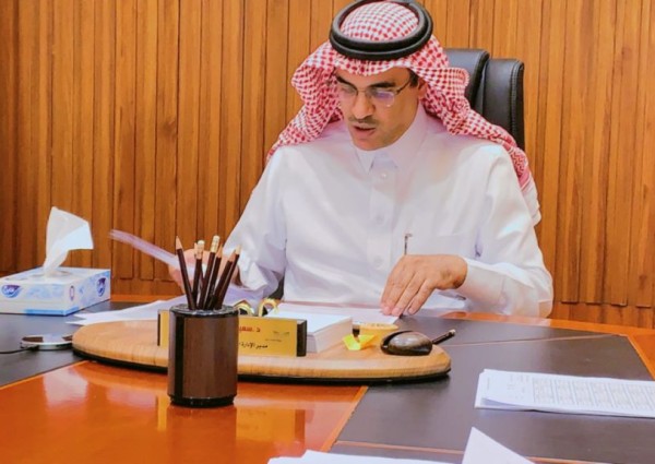 مدير تعليم الطائف للموجه الصحي دور هام في توفير بيئة آمنة لتحقيق أهداف المدارس مدير تعليم الطائف للموجه الصحي دور هام في توفير بيئة آمنة لتحقيق أهداف المدارس