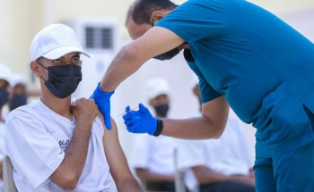فرق طبية من الخدمات الطبية تنفذ جولة ميدانية لتقديم لقاح كورونا لمنسوبي وطلاب قوة الطوارئ الخاصة بمنطقة جازان فرق طبية من الخدمات الطبية تنفذ جولة ميدانية لتقديم لقاح كورونا لمنسوبي وطلاب قوة الطوارئ الخاصة بمنطقة جازان
