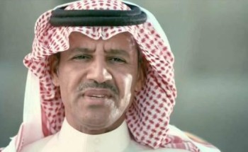 الفنان خالد عبد الرحمن يغادر المستشفى بعد تحسن حالته الصحية