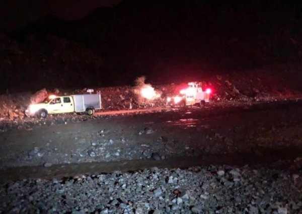داهمهما سيل عارم فجأة.. العثور على رجل وطفلة على هذه الهيئة داخل سيارة في عسير – صور داهمهما سيل عارم فجأة.. العثور على رجل وطفلة على هذه الهيئة داخل سيارة في عسير – صور