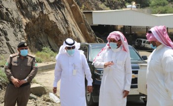 محافظ الداير يتابع ميدانيا الحالة المطرية وأعمال الجهات المعنية