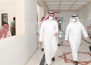 أمين منطقة الجوف يستعرض مع محافظ القريات جهود معالجة التشوه البصري وتطوير الخدمات البلدية أمين منطقة الجوف يستعرض مع محافظ القريات جهود معالجة التشوه البصري وتطوير الخدمات البلدية