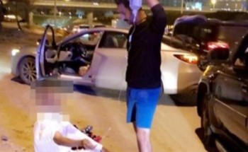 ملابسات الصورة المتداولة لشاب يمسك “المحلول” في شارع عام بالخبر