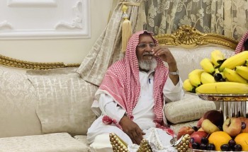 “الإعلامي أ بن مرشد” يحتفل بثاني أيام عيد الاضحى في جو عائلي مختصر مع ضيوفه من عائلة الوهيداني