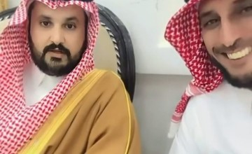 في إحدى مناسبات القبيلة.. الدكتور عبدالسلام القلادي يثمن جهود الإعلامي عبدالرحمن بن مرشد في نقل الصورة المشرفة للمجتمع