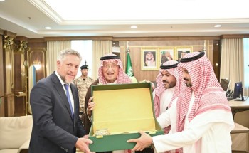 سمو أمير منطقة جازان يستقبل سفير الاتحاد الأوروبي لدى المملكة.. سمو أمير منطقة جازان يستقبل سفير الاتحاد الأوروبي لدى المملكة..