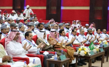 «بمشاركة 40 دارسًا من مختلف المناطق».. محافظ وادي الدواسر يشهد افتتاح دراسة مساعدي مفوضي تنمية القيادات الكشفية «بمشاركة 40 دارسًا من مختلف المناطق».. محافظ وادي الدواسر يشهد افتتاح دراسة مساعدي مفوضي تنمية القيادات الكشفية