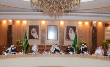 أمانة الشرقية وهيئة التراث تناقشان برامج ومشاريع الحفاظ على التراث العمراني وتطوير المواقع التراثية أمانة الشرقية وهيئة التراث تناقشان برامج ومشاريع الحفاظ على التراث العمراني وتطوير المواقع التراثية