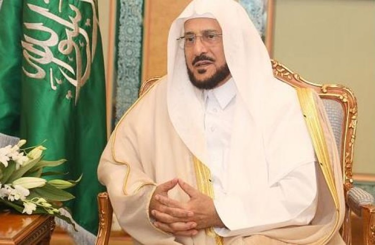 بتوجيه من وزير الشؤون الإسلامية .. تخصيص خطبة الجمعة المقبلة عن أهمية حصول منسوبي التعليم على لقاح كورونا
