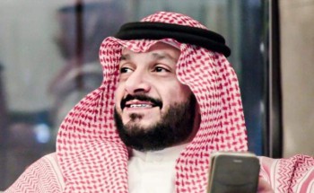 الفنان سامي الزهراني يبدي سعادته في المشارك بفعاليات الملتقى المسرحي لنادي الباحة الأدبي الفنان سامي الزهراني يبدي سعادته في المشارك بفعاليات الملتقى المسرحي لنادي الباحة الأدبي