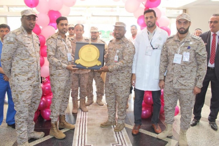 مدير مستشفى القوات المسلحة بجازان يدشن معرض “يوم الصيدلي السعودي”