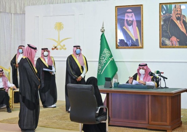 سمو أمير الحدود الشمالية يتفقد مركز حزم الجلاميد سمو أمير الحدود الشمالية يتفقد مركز حزم الجلاميد