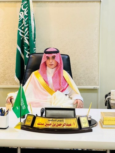 رئيس مركز عمود يتقدم المصلين ويستقبل المهنئين بعيد الفطر المبارك لهذا العام 1444هـ