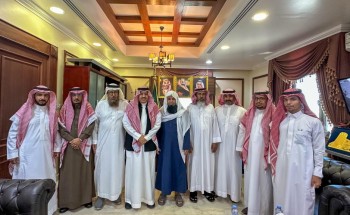 محافظ أملج يستقبل رئيس وأعضاء مجلس إدارة جمعية الخدمات الإنسانية بالمحافظة