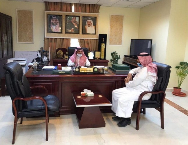 محافظ أملج يلتقي رئيس بلدية المحافظة الجديد