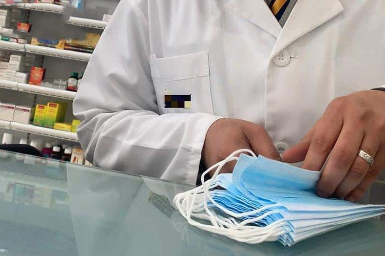 “التجارة” تدعو إلى الإبلاغ عن رفع أسعار الكمامات والمعقمات.. وهذه الآلية