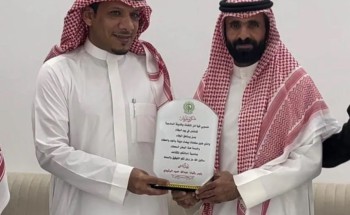 قوة أمن المنشأت بالمدينة تُكرم رئيس رقباء “عبدالله حميد الرشيدي” بمناسبة تقاعده
