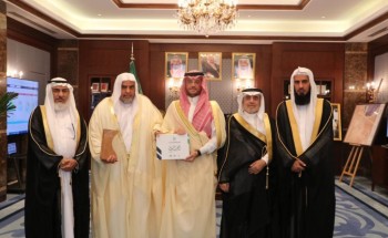 سمو محافظ الأحساء يستقبل رئيس مجلس إدارة جمعية الدعوة وتوعية الجاليات بالمحافظة سمو محافظ الأحساء يستقبل رئيس مجلس إدارة جمعية الدعوة وتوعية الجاليات بالمحافظة