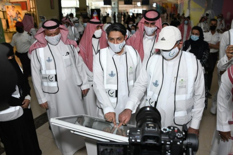 أمين الشرقية يدشن مبادرة “ممتثل” لمساندة جهود الرقابة البلدية والتوعية بأهمية الامتثال بالإجراءات الاحترازية