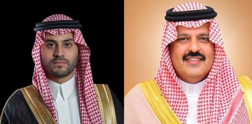 أمير حائل‬⁩ ونائبه‬⁩ يعزيان أسرة (الشهيل) في وفاة فقيدهم