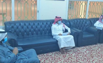 قائد مجمع آل مشحنة التعليمي يدشن فعاليات الاحتفال باليوم الوطني ال90 قائد مجمع آل مشحنة التعليمي يدشن فعاليات الاحتفال باليوم الوطني ال90
