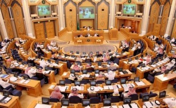 الشورى يطالب بعقوبات صارمة للحد من إعلانات المشاهير المضللة