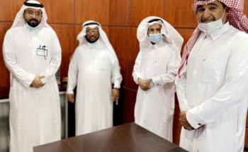 الرئيس التنفيذي لقطاع الأعمال في شركة اليسر يزور جازان ويلتقي مدير العلاقات العامة والإعلام في جمعية المتقاعدين بجازان الرئيس التنفيذي لقطاع الأعمال في شركة اليسر يزور جازان ويلتقي مدير العلاقات العامة والإعلام في جمعية المتقاعدين بجازان