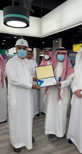 أمين الشرقية ومشرف عام تمكين الأمانات يزوران مركز الاستثمارات بمركز (سكني) الشامل
