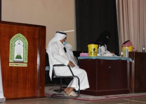 الشؤون الإسلامية بالرياض تنظم حملة تطعيم ضد الأنفلونزا الموسمية لمنسوبيها الشؤون الإسلامية بالرياض تنظم حملة تطعيم ضد الأنفلونزا الموسمية لمنسوبيها