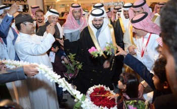 الجعفري .. يفتتح كرنفال الزهور الاول بالأحساء