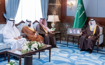 أمير الأحساء يكرّم المعلم علي السيافي والمعلمة اعتدال المغلوث الفائزين بجائزة حمدان بن راشد للأداء التعليمي المتميز