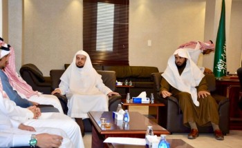 مدير عام العمل بالقصيم يقوم بجولة ميدانية للتباحث والتشاور في المحكمة العمالية بـ”بريدة” مدير عام العمل بالقصيم يقوم بجولة ميدانية للتباحث والتشاور في المحكمة العمالية بـ”بريدة”