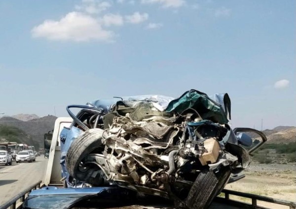 الهلال الأحمر بالباحة: وقوع حادث تصادم على طريق المخواة .. والكشف عن حالة المصابين الهلال الأحمر بالباحة: وقوع حادث تصادم على طريق المخواة .. والكشف عن حالة المصابين