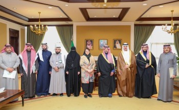 نائب أمير تبوك يستقبل وفدا من منظمة الصحة العالمية نائب أمير تبوك يستقبل وفدا من منظمة الصحة العالمية