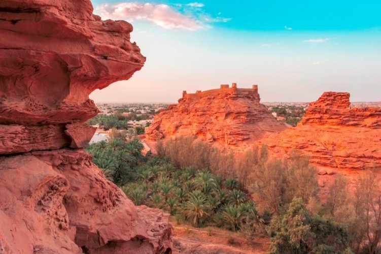 الجوف.. سياحة البساتين والتاريخ والتراث