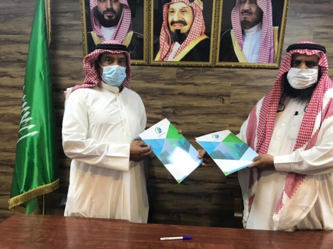 شركة إثمار للاستثمار الاجتماعي توقع شراكة مجتمعية مع لجنة التنمية الاجتماعية الاهلية بأملج