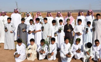 غرس ألف شجرة مانحة للظل والثمر بمركز عسفان