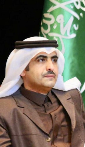 الشاعر ناصر القرني على السرير الأبيض بـ”القوات المسلحة “بالرياض