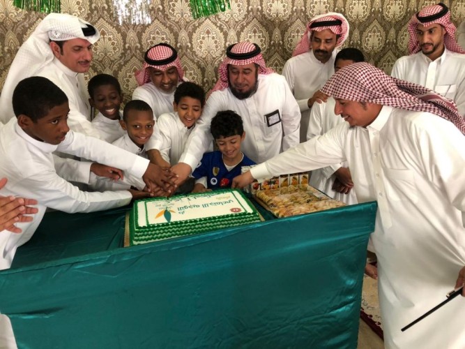 بمناسبة اليوم العالمي للمعلم  تكريم المعلمين بتوجيه الدمام