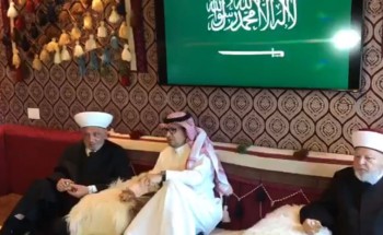 سفير المملكة ببيروت يستقبل مفتي لبنان ووزير الداخلية في خيمة بدوية