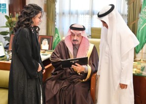 تحت شعار ” لأني إنسان “.. أمير منطقة الرياض يدشن الحملة الإعلامية لجمعية “إنسان” للعام الحالي 1445 هـ