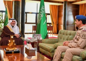أمير منطقة تبوك يستقبل قائد قاعدة الملك فيصل الجوية بالقطاع الشمالي أمير منطقة تبوك يستقبل قائد قاعدة الملك فيصل الجوية بالقطاع الشمالي
