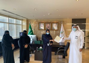 د. الشهراني يكرم المتميزين في “صحة الرياض” د. الشهراني يكرم المتميزين في “صحة الرياض”